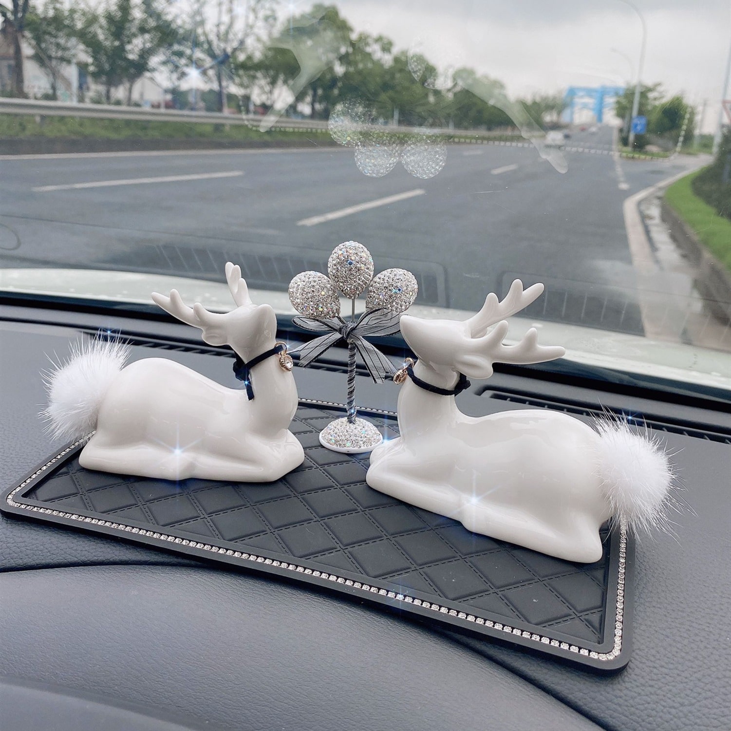 Cặp hươu tài lộc trang trí Taplo oto