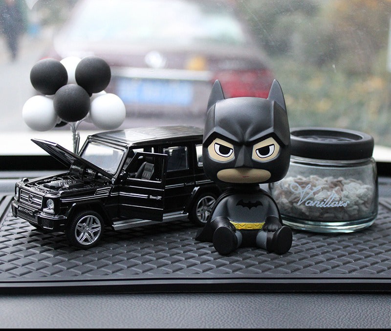 Mô hình xe ô tô trang trí taplo oto